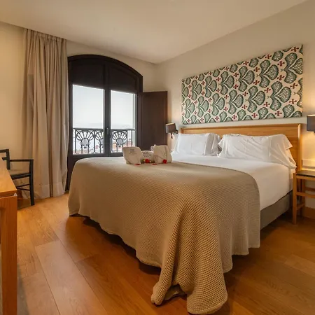 Plaza 3* Estepona