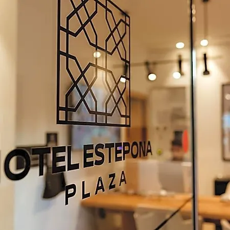 Plaza 3*