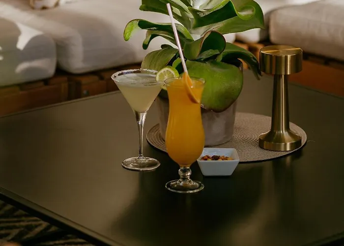 Plaza 3* Εστεπόνα