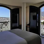 Plaza Hotel