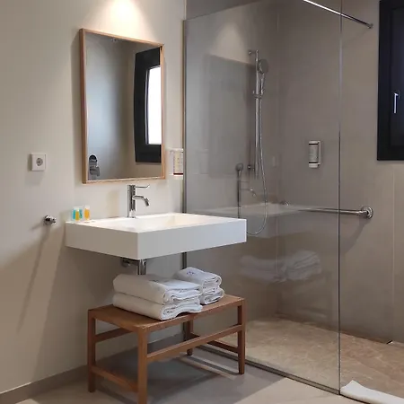 Plaza فندق إِستيبونا